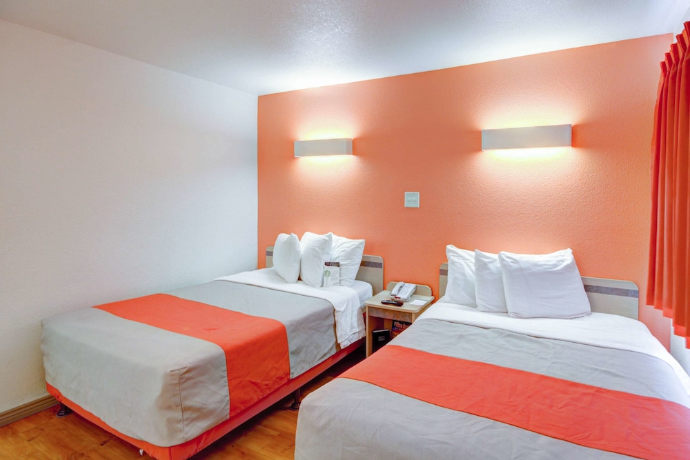 Motel6 Saint George, UT - University/Historic Downtown 14/53