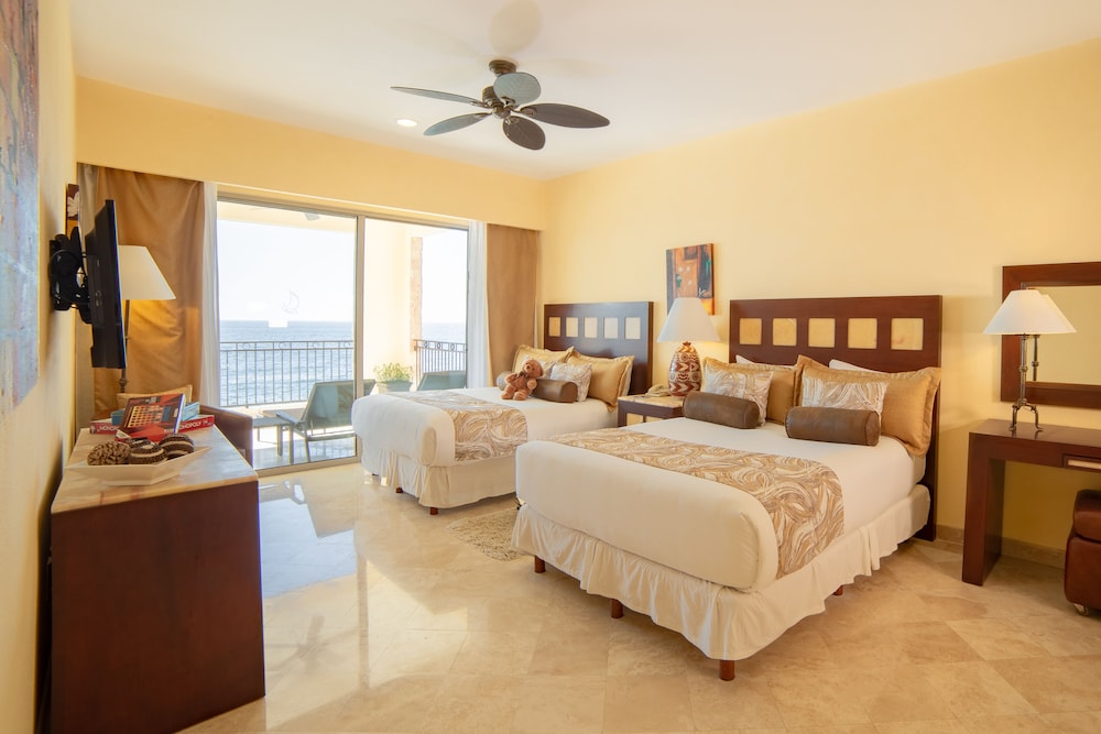 3 BEDROOMS, SUITE, OCEAN FRONT