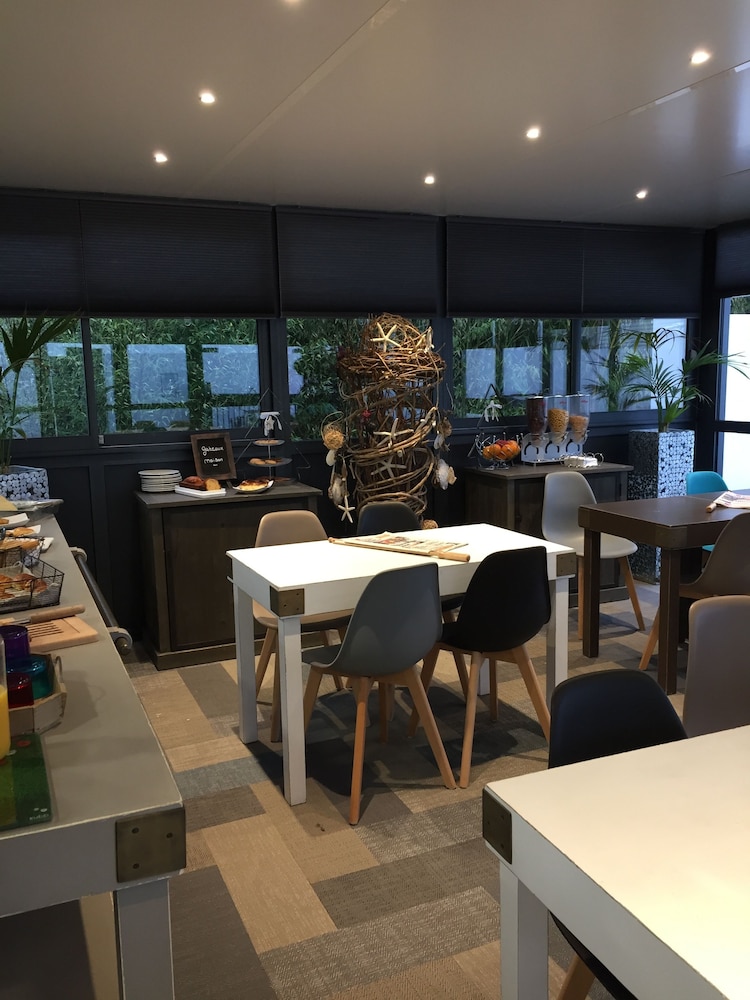 Kyriad Direct La Rochelle Sud Aytre 45/55