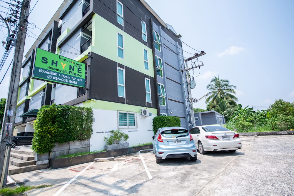 Shyne Place 45/51
