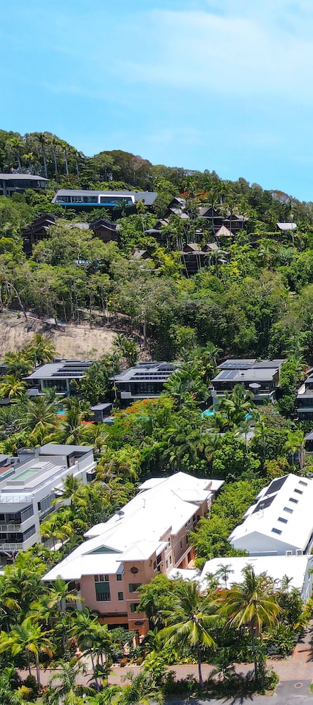 Silkari Reflections of Port Douglas 6/51