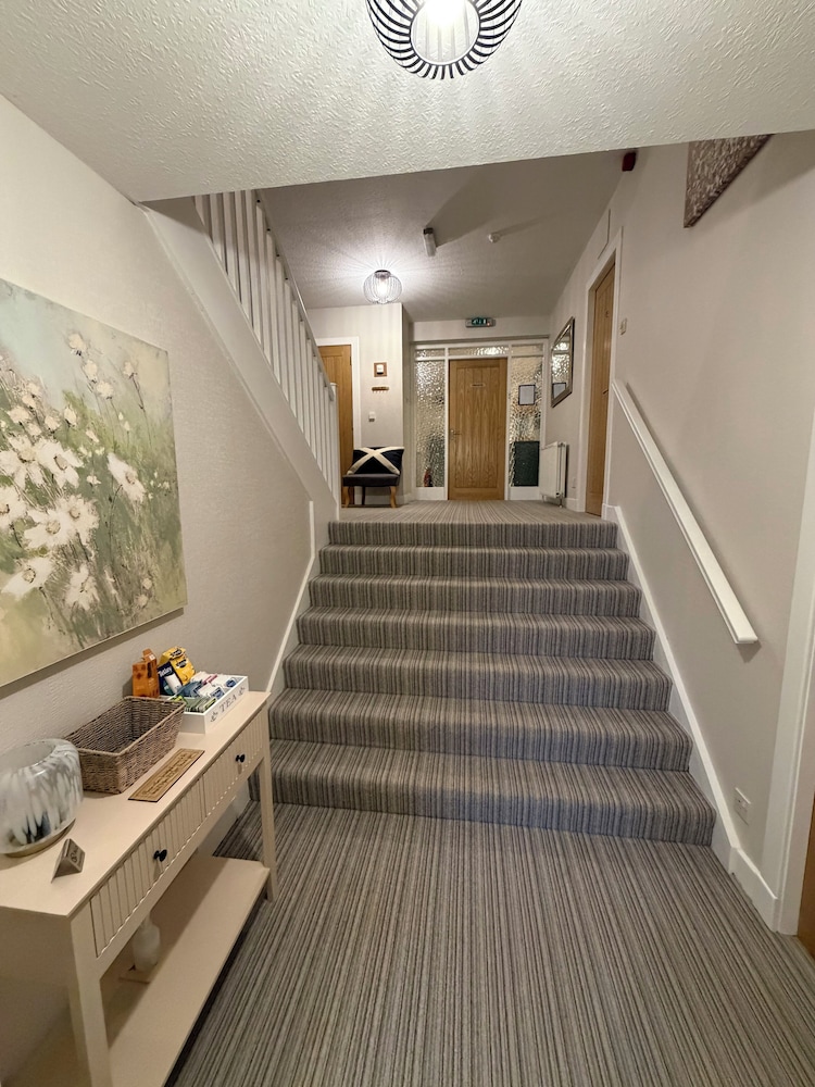 Braeburn Guesthouse 5/50