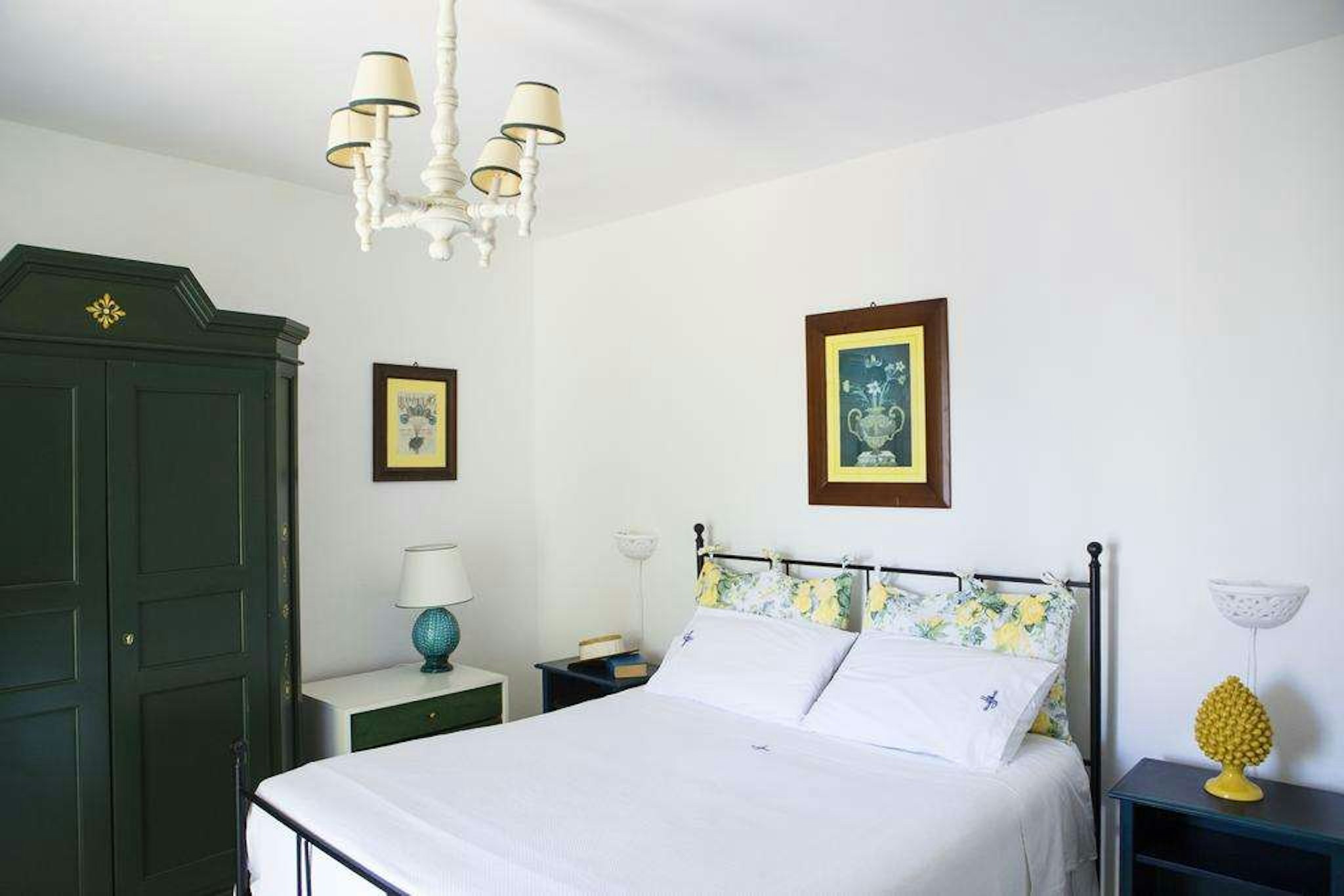 HOTEL PICCOLO MONDO 11/75