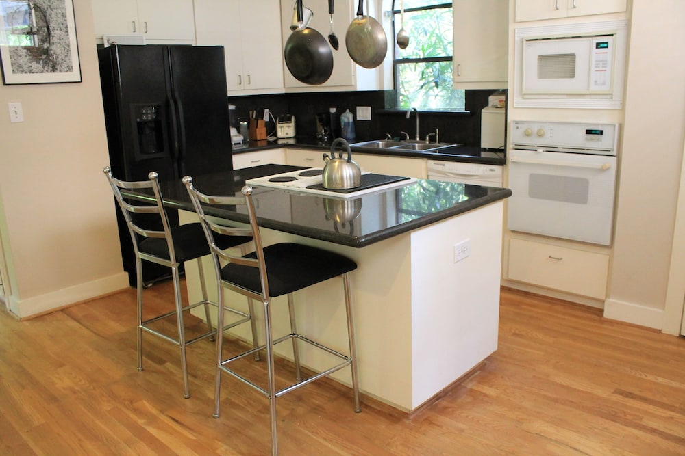 Modern B&B 38/50