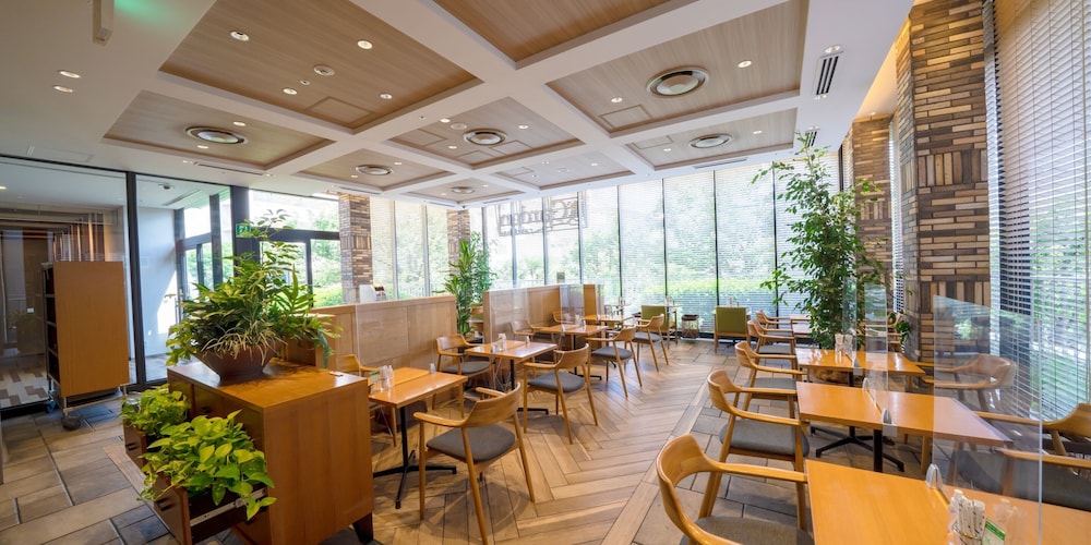 OURS INN HANKYU 36/48