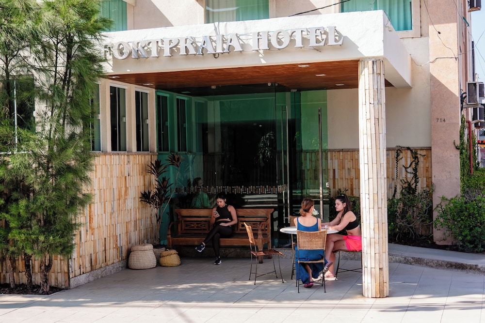 FORTPRAIA HOTEL 58/59