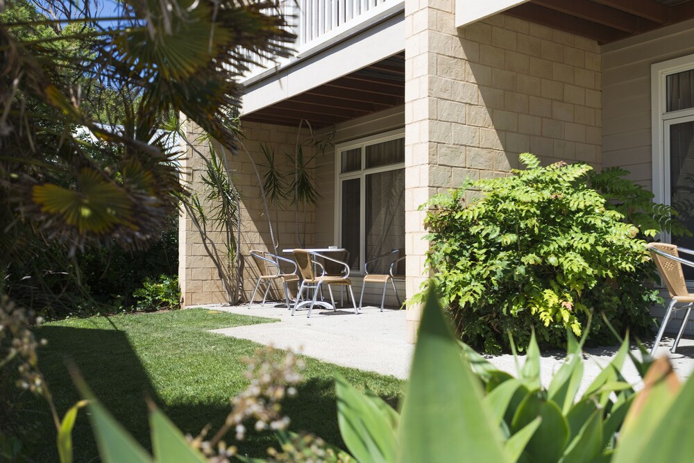 Port Campbell Parkview Motel Apartments 58/64