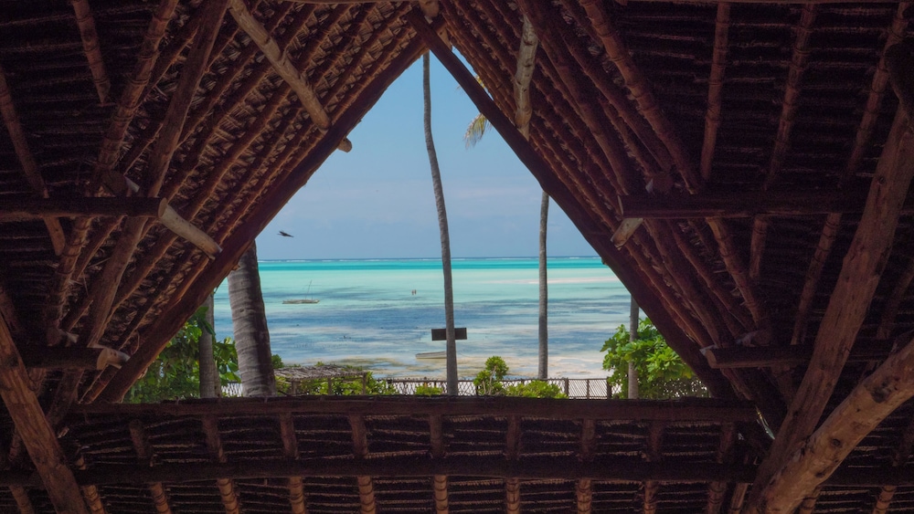 Raha Lodge 18/42