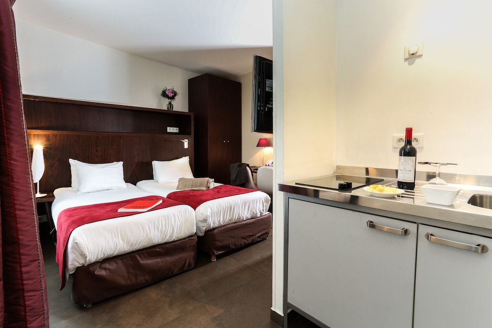 Avalon Hotel Paris Gare Du Nord 33/71