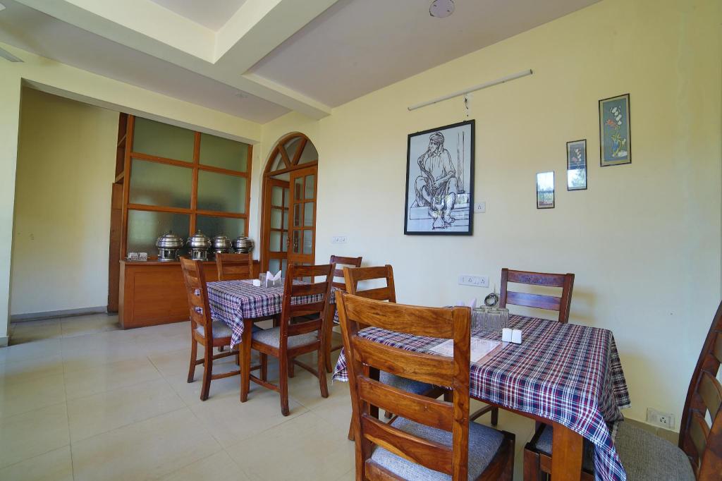 Oyo 6549 Hotel Gorbandh 40/47