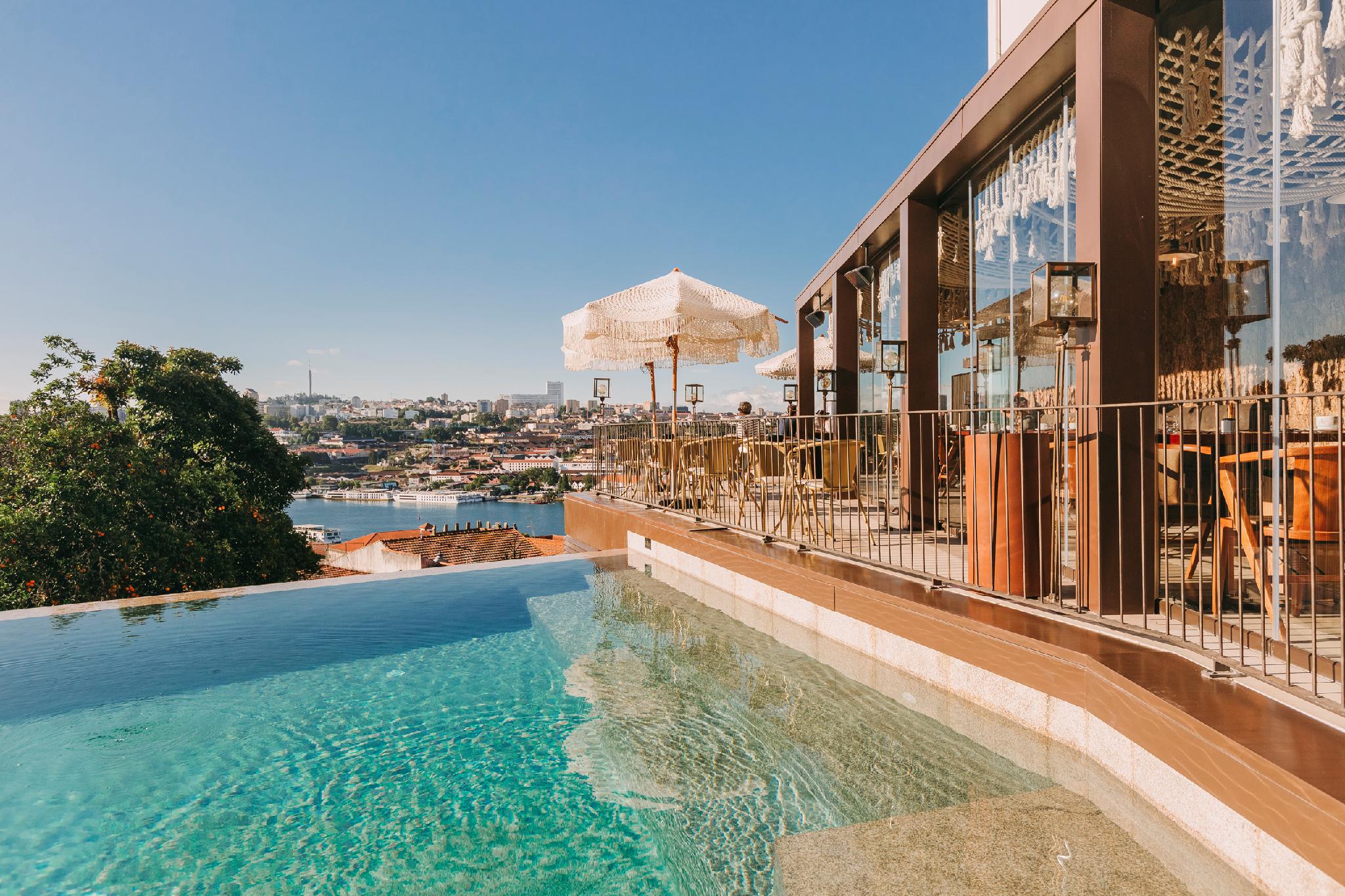 Royal, Suite, River View, Bathtub