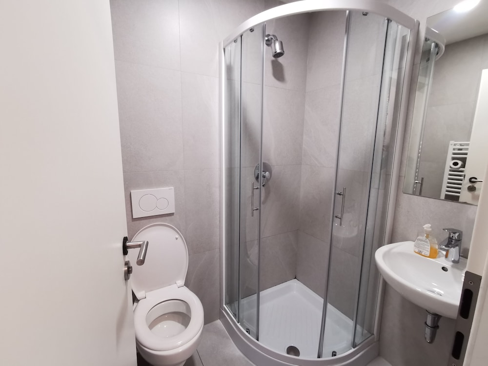 Simbol Rooms 38/41