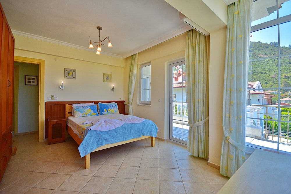Mountain Valley Apart Hotel & Villas 10/50
