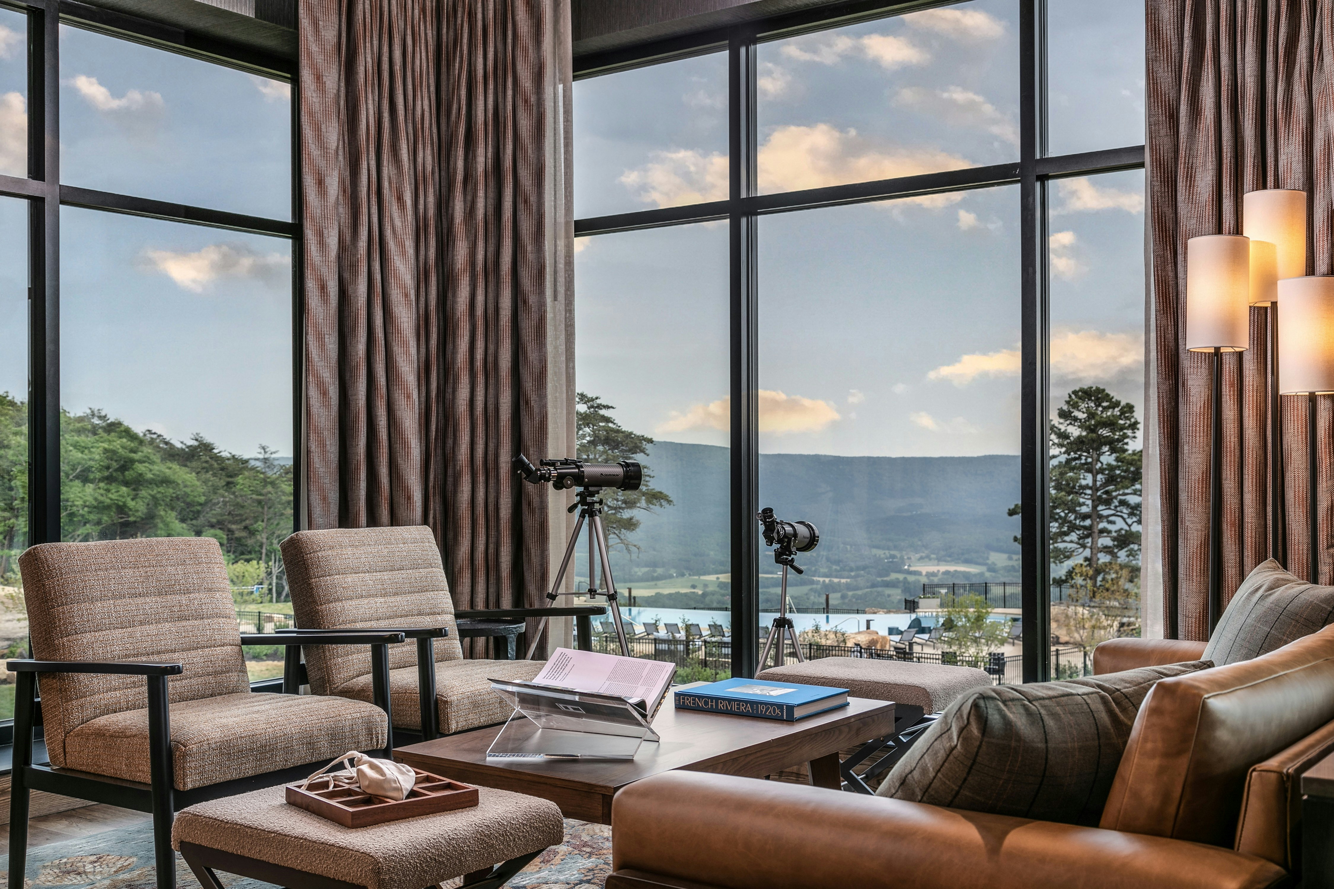 Cloudland at McLemore Resort Lookout Mountain, Curio Hilton 35/58