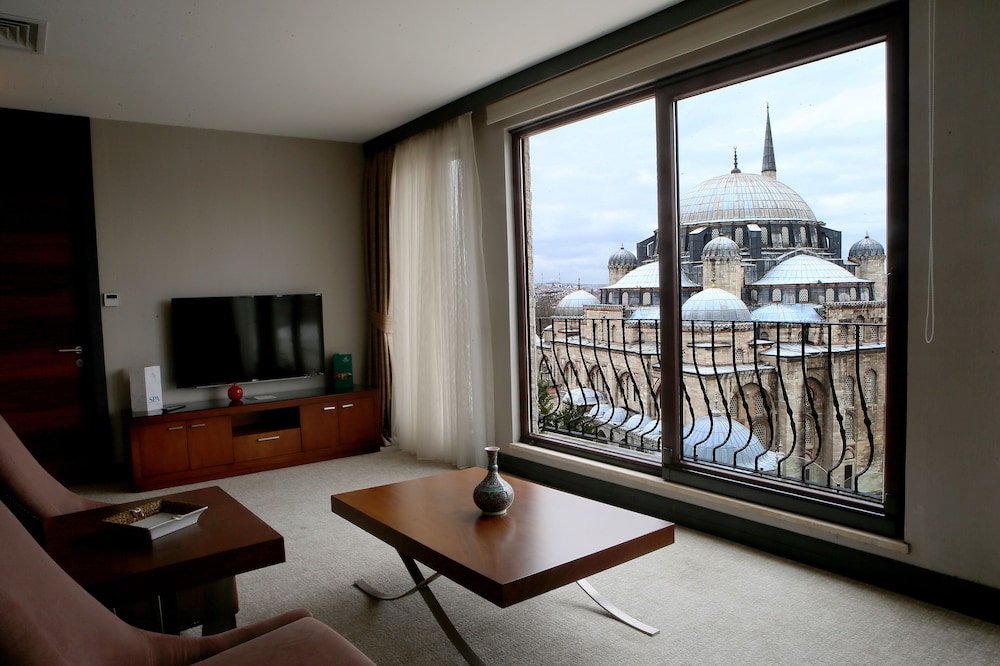 Grand Hotel Gulsoy 44/64