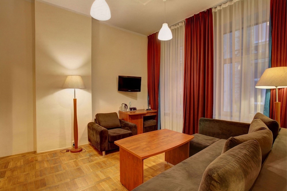 Lothus Hotel 38/45