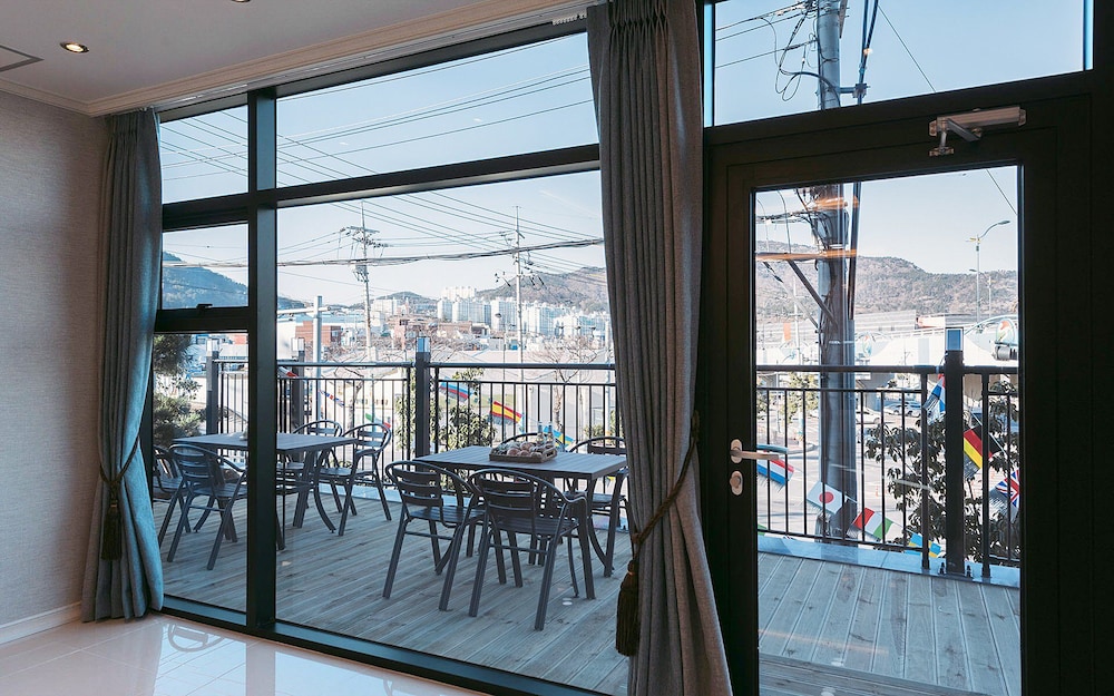 Yeosu Paradise Spa Pension 41/50
