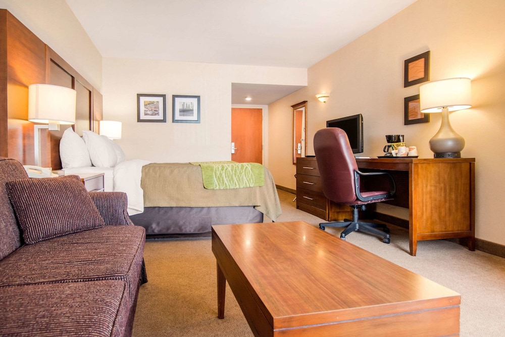 Comfort Inn and Suites Shawinigan 36/47