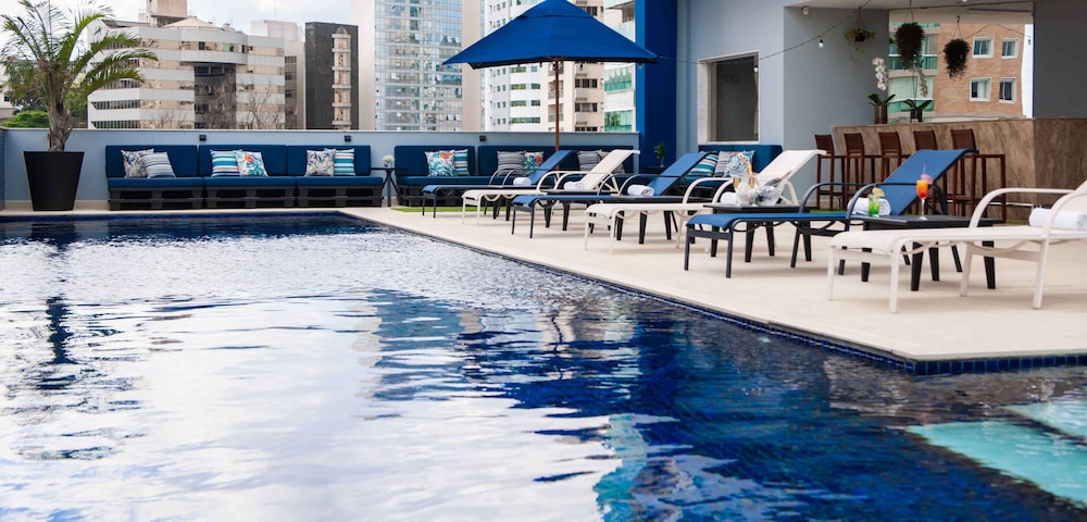 Golden Tulip Porto Vitoria 68/72