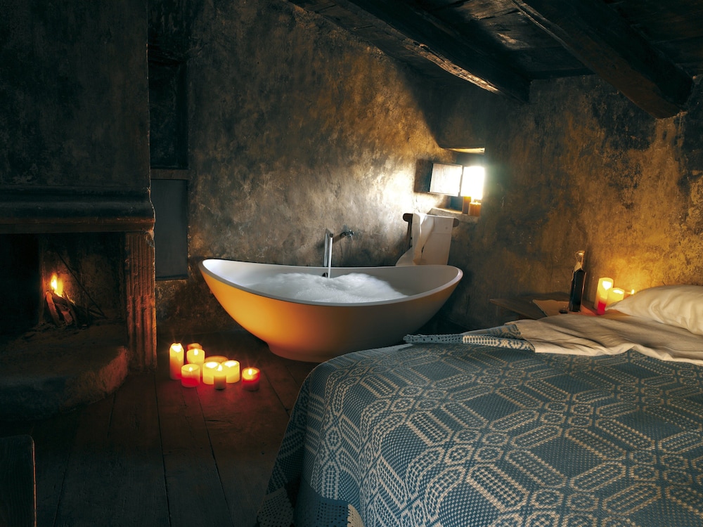 SEXTANTIO ALBERGO DIFFUSO 14/50