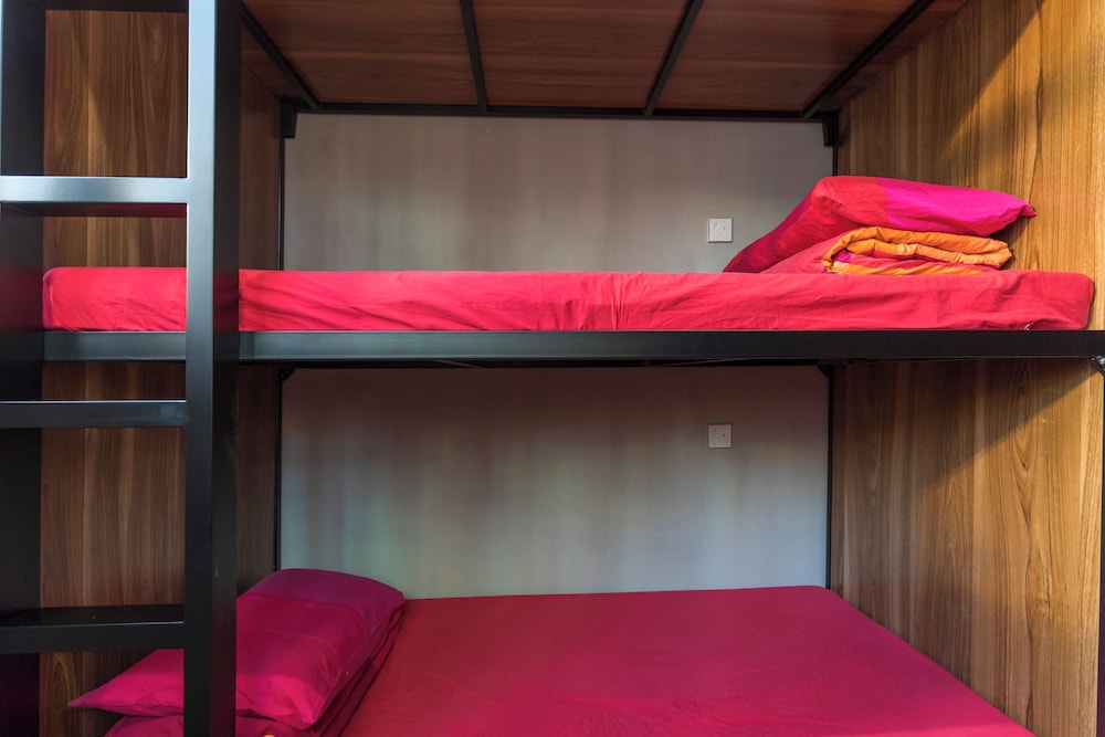 Check Inn Hk - Hostel 40/65