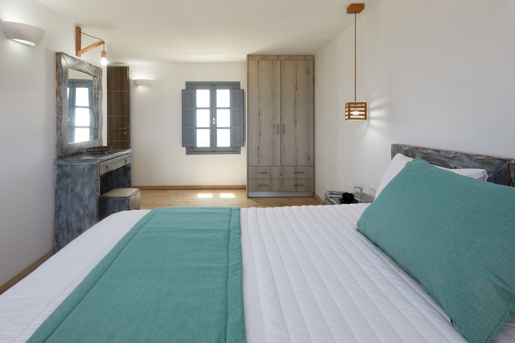 2 BEDROOMS, SUITE, SEA VIEW, HOT TUB