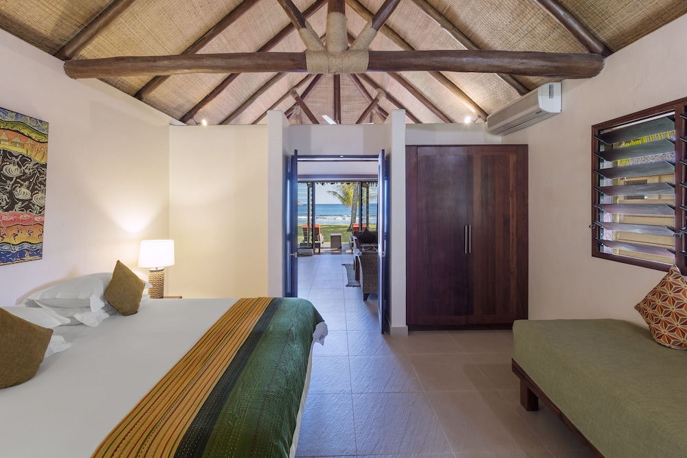 ERATAP BEACH RESORT 7/50