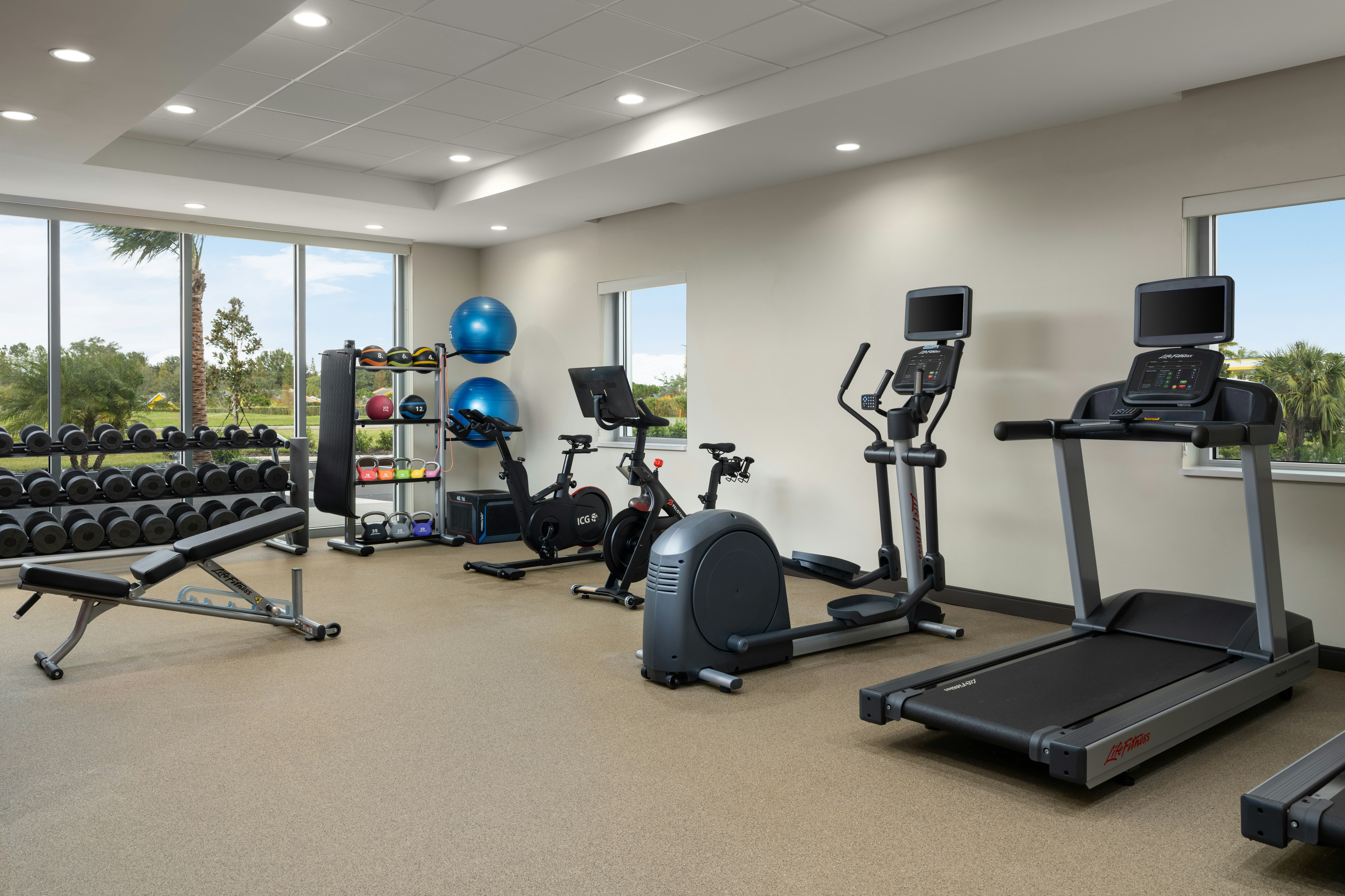 Home2 Suites by Hilton Winter Haven 8/23