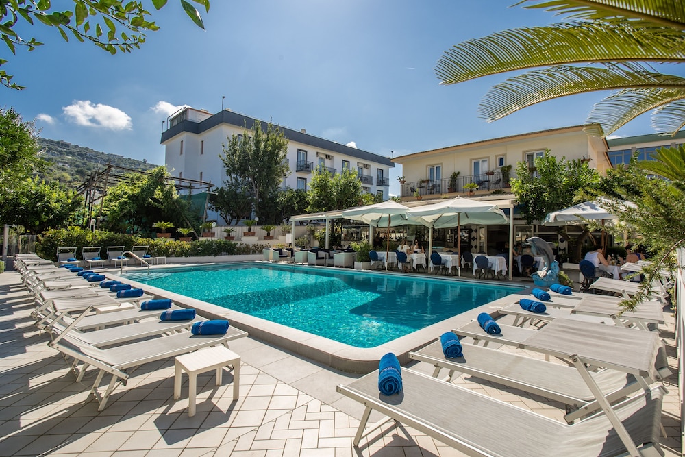 Hotel Florida Sorrento 6/80