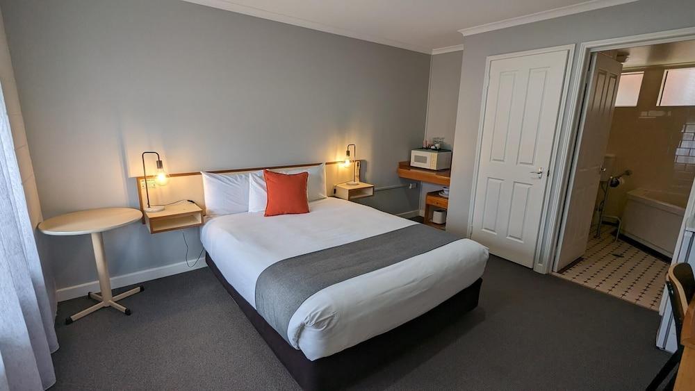 Room, Accessible