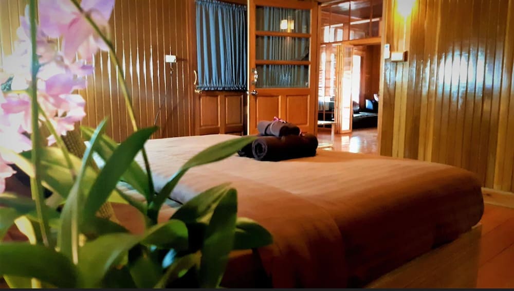 Alpha Gay Resort - Adults Only 22/70