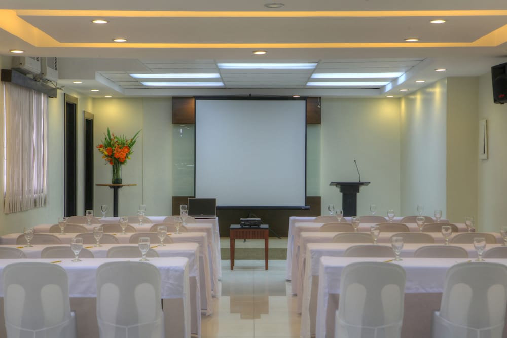Fersal Hotel P Tuazon Cubao 50/55