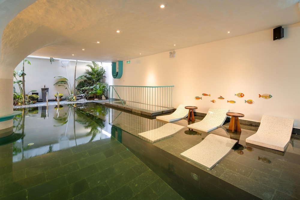 Hotel Le Bouton 33/49