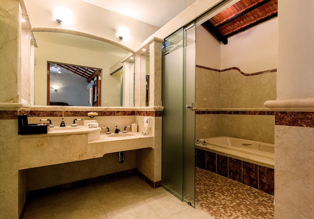 HACIENDA NOC-AC HOTEL & SPA 45/50