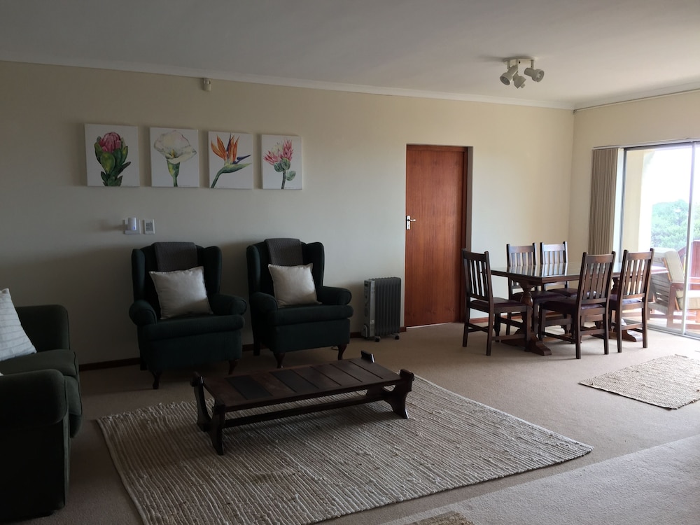 Hermanus Heights Villa 14/26
