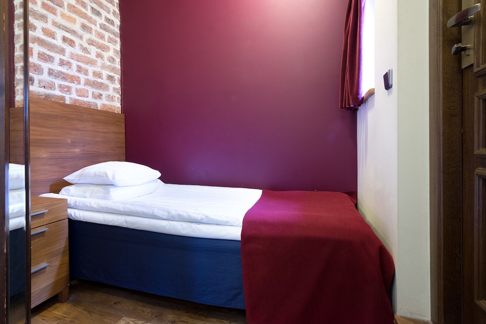 Rex Hotel 18/40