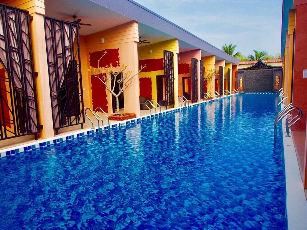 Baan Noppadol Hua Hin Loft Resort photo2