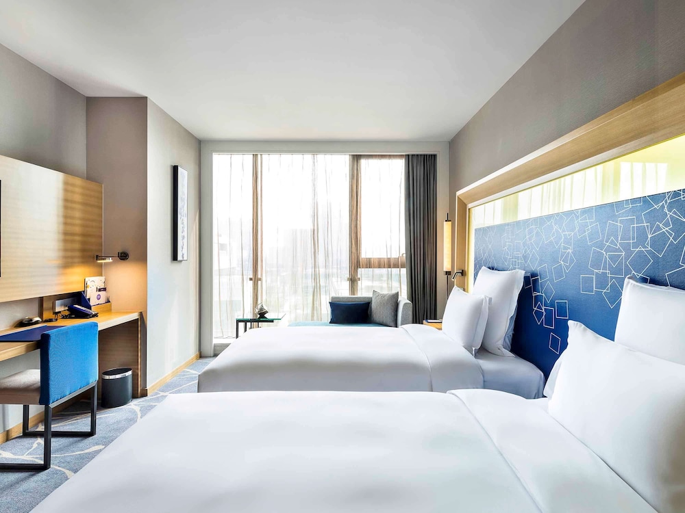 Novotel Ningbo East 17/76