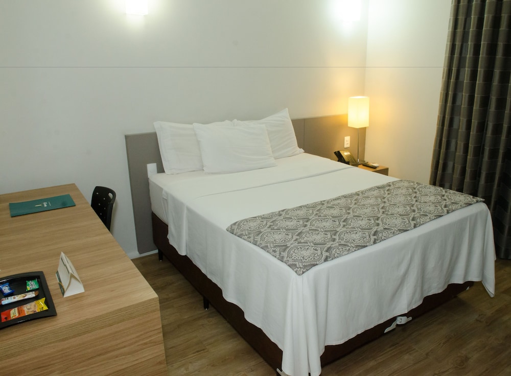 Impar Suites Expominas Hotel 17/49