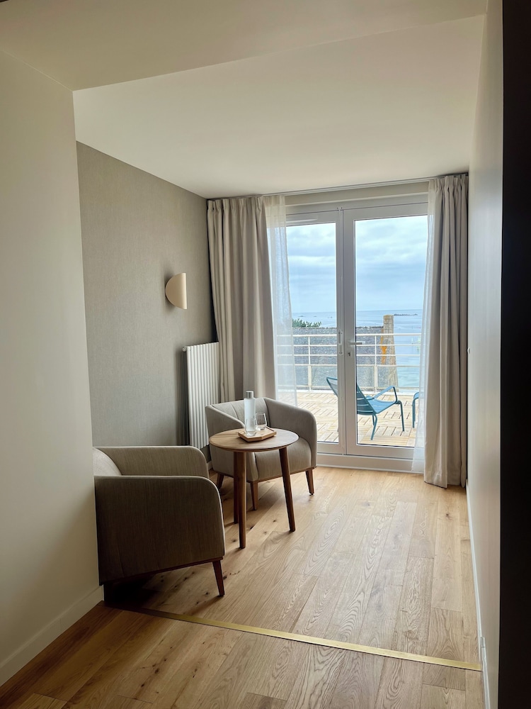 Logis Hotel De Carantec 18/33