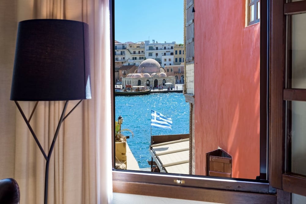 Contessa Boutique Hotel 43/65
