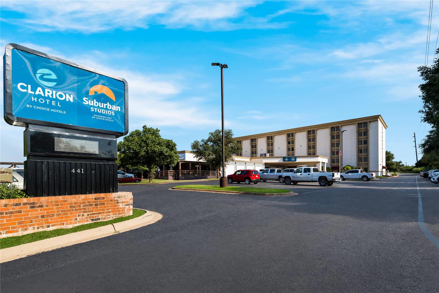 Suburban Studios San Angelo near Convention Center 40/42