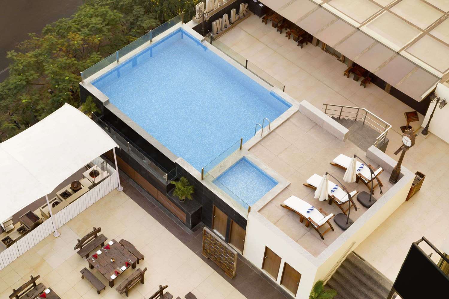 Ramada by Wyndham Chennai Egmore 8/17