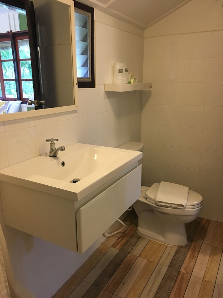 Suan Ban Krut Beach Resort 64/66