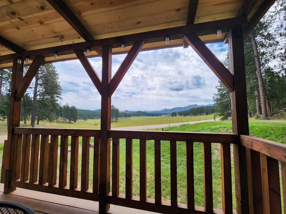 Freedom Ridge Cabins 22/54