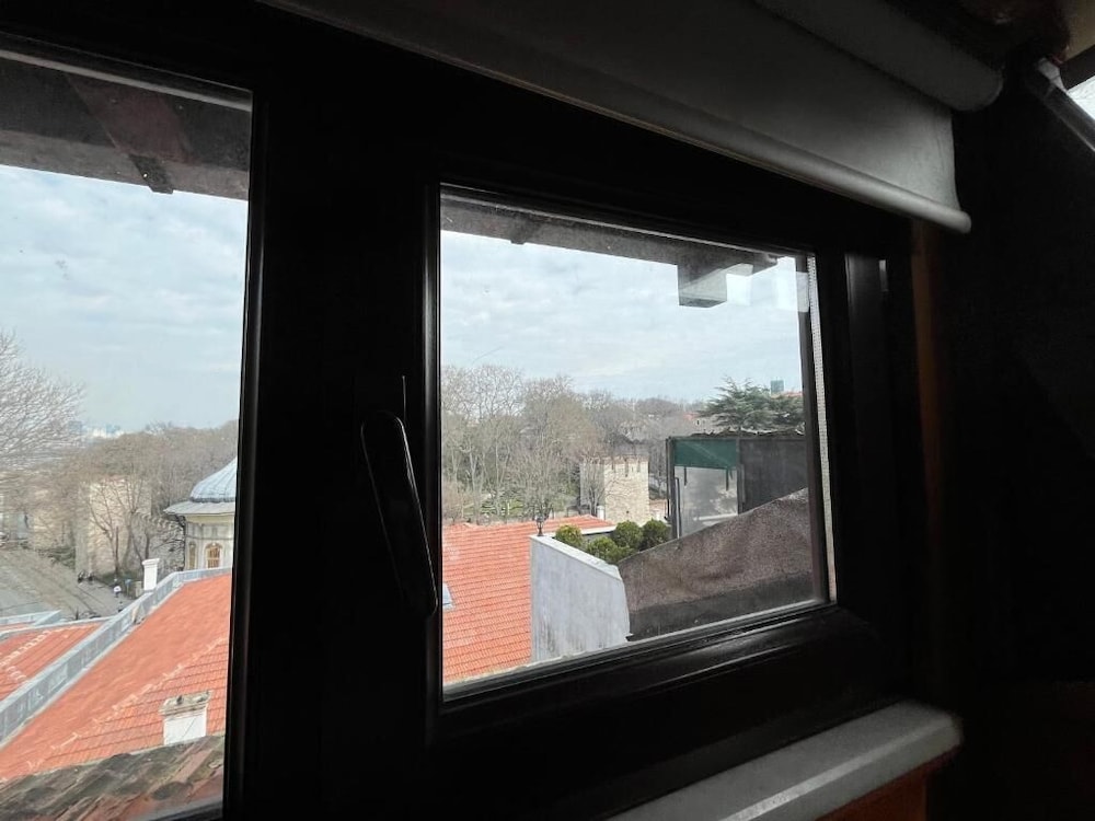 LE SAFRAN SUITE 41/50