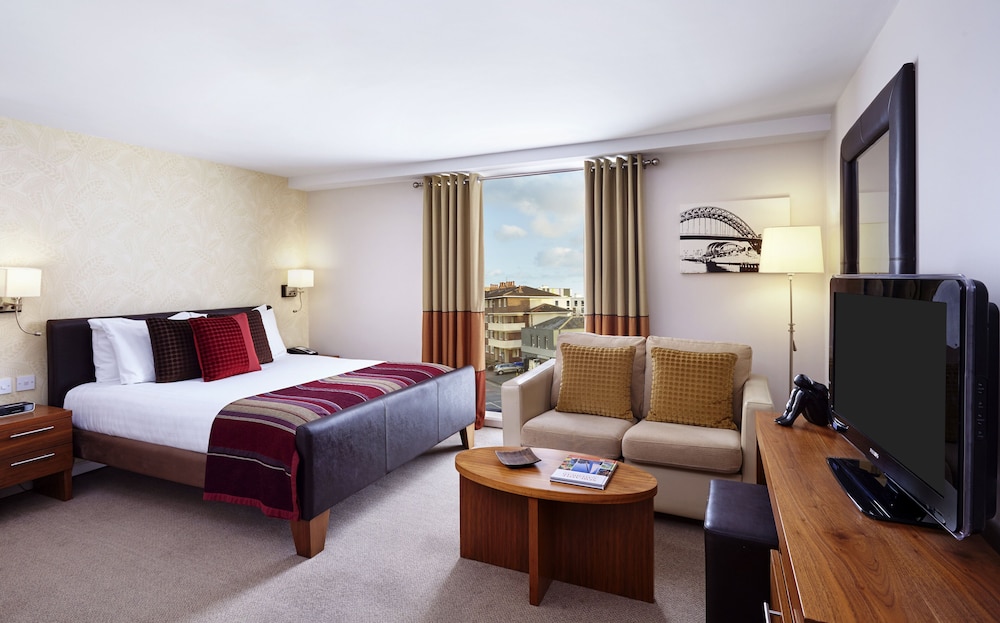 Staybridge Suites Newcastle 24/79