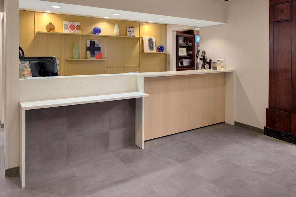 Lobby at Hyatt House Parsippany/Whippany, HANOVER - NJ