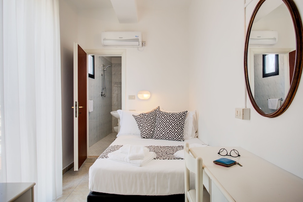 Grazia Hotel 45/58