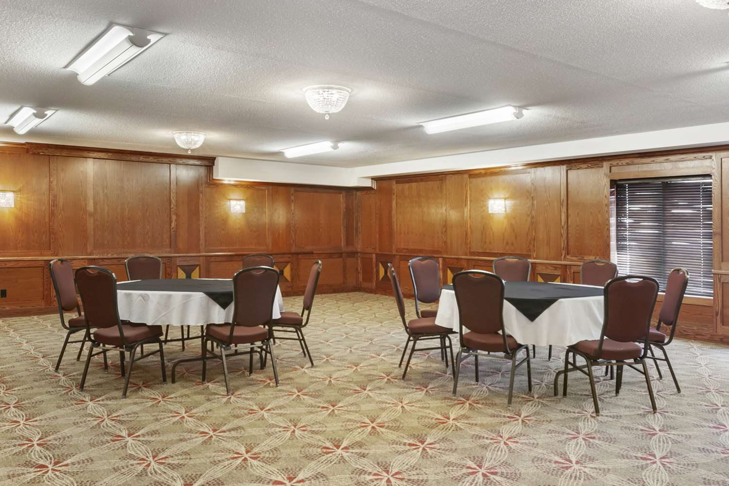 Best Western Plus Cobourg Inn and Convention Centre 7/8